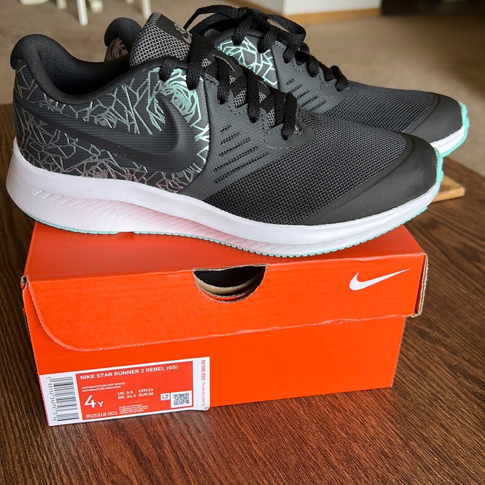 NEW Nike Running Sneakers